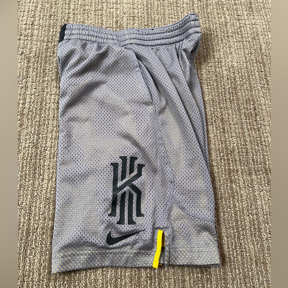 Boys Nike Dri Fit Shorts Sz.L